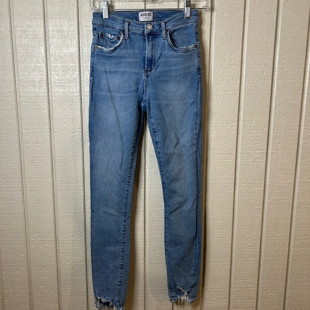 AGOLDE Sophie High Rise Skinny, size 26.  Some slight wear below zipper.